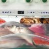 Чем и как можно убрать запах рыбы из холодильника